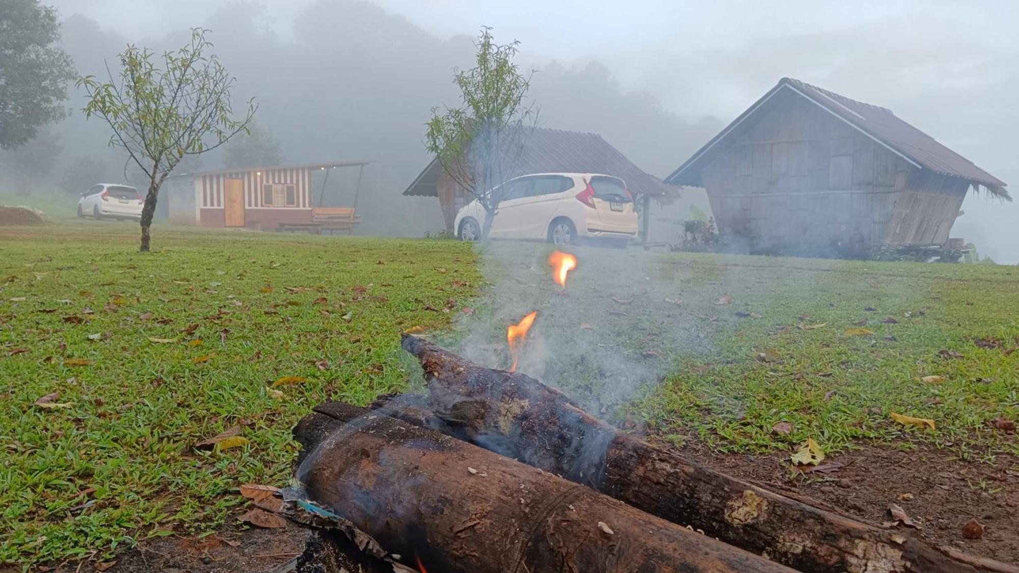 ไร่นิธิสุนทร Nithisoonthon Farmstay Мехонгсон Екстер'єр фото