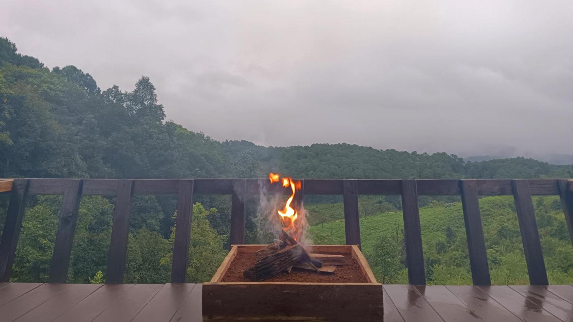 ไร่นิธิสุนทร Nithisoonthon Farmstay Мехонгсон Екстер'єр фото