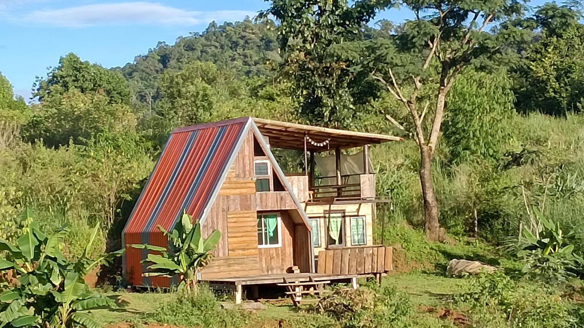 ไร่นิธิสุนทร Nithisoonthon Farmstay Мехонгсон Екстер'єр фото