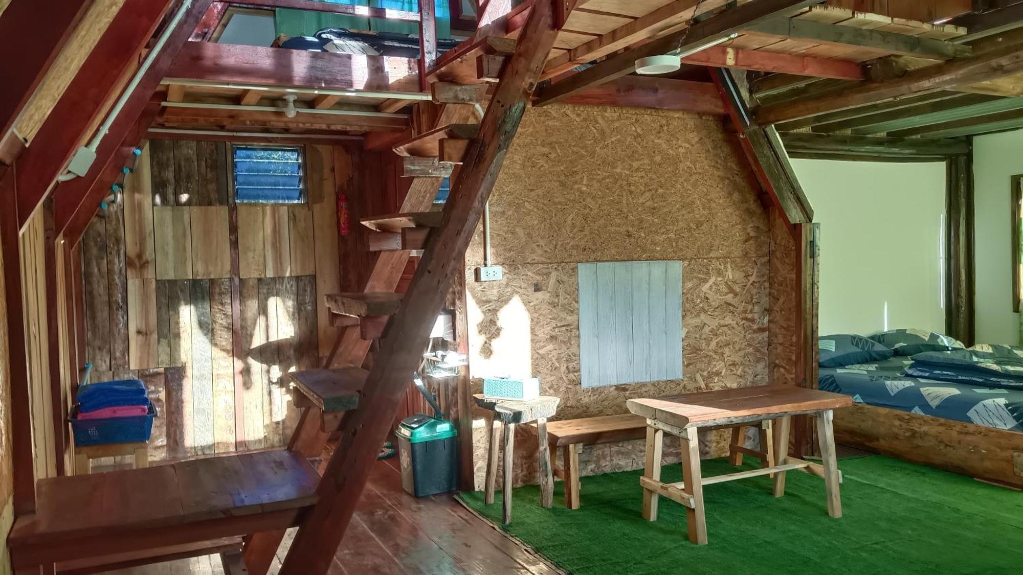 ไร่นิธิสุนทร Nithisoonthon Farmstay Мехонгсон Екстер'єр фото
