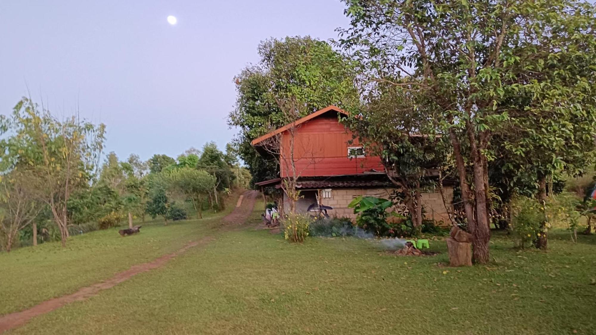 ไร่นิธิสุนทร Nithisoonthon Farmstay Мехонгсон Екстер'єр фото
